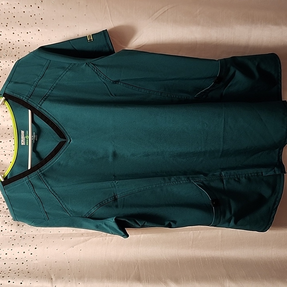 💚 Hunter Green Scrub Top 💚